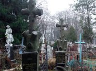 Який штраф заплатять кияни за поминки на кладовищах
