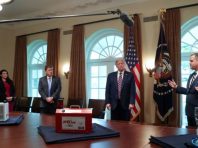 NASA представило Трампу розробки для боротьби з COVID-19
