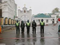 Влада побоялася конфліктувати з церквою через карантин, – соціолог