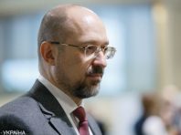 Шмигаль розповів, які послаблення карантину розглянуть наступного тижня