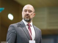 Шмигаль розповів, з чого треба починати послаблювати карантин