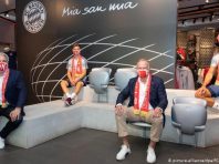 Мюнхенський ФК “Баварія” за добу продав 100 тисяч масок з символікою клубу