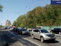 Одразу 7 автівок у Києві потрапили в аварію