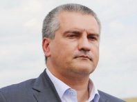 Аксьонов закликав росіян більше не приїжджати в окупований Крим