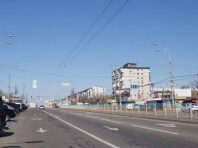 Бульвар Перова звільнили від надміру реклами [Фото]