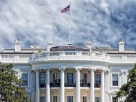 У Трампа планують перезапустити економіку США у травні