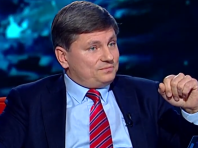 МВФ не дає траншу Зеленському, бо не довіряє йому, Порошенко вже б давно домовився – Герасимов