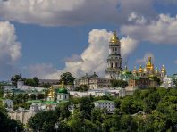 Російський “гумконвой” у Києво-Печерську Лавру – це спецоперація Кремля “вовк в овечій шкурі” – Фріз