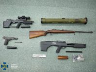 У Києві затримали фігуранта справи генерала Шайтанова, який зберігав вдома величезний арсенал зброї: фото
