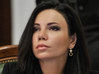 Влада досі продовжує торги з Коломойським щодо ПриватБанку – Сюмар