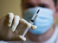 У США почали тестувати на людях експериментальну вакцину від коронавіруса