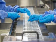 У Франції назвали “нерозумним” твердження, що вакцина від COVID-19 з’явиться в 2020