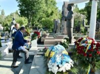 Андрій Павелко та Олександр Петраков вшанували пам’ять Валерія Лобановського