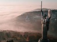 У Києві комунальники працюють в посиленому режимі через зливу