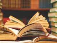 Столична бібліотека видає читачам книги додому