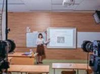 Всеукраїнська школа продовжує уроки онлайн