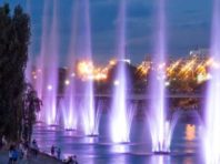 Сьогодні, на День Києва, почнуть світитися столичні фонтани