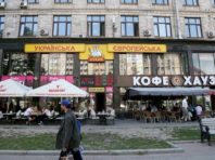 Відкриті кав’ярні та ринки: як Київ виходить з карантину