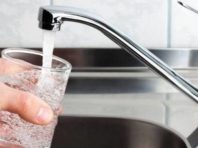 Завтра відключать гарячу воду в будинках 5 районів Києва