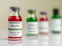 За оптимістичним сценарієм вакцина від COVID-19 з’явиться у 2021 році, – Reuters
