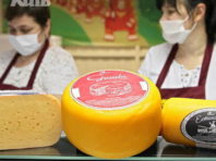 Киянам презентували молочні продукти з легендарного Самбора [Фото]