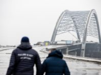 Кличко розповів на якому етапі будівництво Подільсько-Воскресенського моста