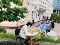 Як у Києві в умовах карантину проходить зарахування до перших класів [Фото]