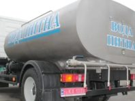Без води у житлових масивах: киянам допоможуть автоцистерни