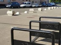 Біля станцій метро встановили «перехоплюючі паркінги» для велосипедів  [Фото]