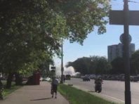 Палаючий автомобіль заблокував виїзд із Києва
