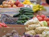 На ярмарках у Києві можна продавати тільки овочі і фрукти