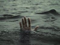 У Києві врятували дідуся, який ледь не втопився