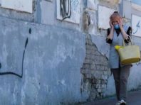 Більше половини українців економили на продуктах під час карантину