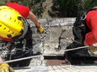 На Оболоні укріпили бетонну конструкцію, яка мало на впала на голови перехожим [Фото]