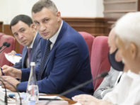 Столична влада викупить стадіон для 112 школи