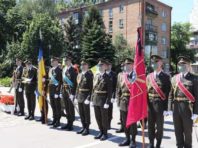 У столиці сьогодні приспустили державні прапори