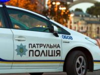 У Києві дівчина сховалася в очереті та намагалася покінчити з життям