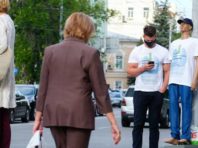 Манекени проти ХОЗЛ: на вулицях столиці триває незвична просвітницька кампанія