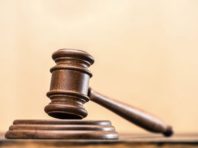 У Києві за розбій на залізничному вокзалі засуджено рецидивіста