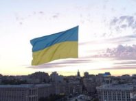 Над центром Києва пролетить величезний прапор