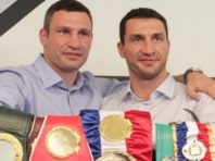 Двоє українців увійшли до десятки кращих боксерів “хевівейту” за потужністю нокаутів