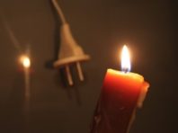 У центрі Києва зникло світло: знеструмлено фонтани, ТЦ і житлові будинки