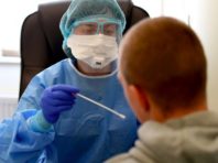 Двоє футболістів “Карпат” заразилися коронавірусом