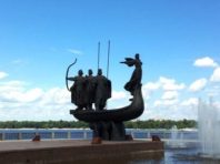 Біля пам’ятника засновникам Києва встановлять світловий фонтан [Фото]