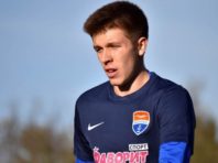 “Дніпро-1” орендував двох футболістів “Шахтаря”