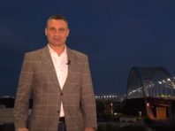 На Подільському мосту включили освітлення: Кличко розповів, що зроблять далі [Фото]