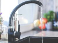 Киянам не радять користуватися водою на чотирьох вулицях: адреси