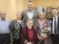 Віталій Кличко напередодні Дня учителя вручив нагороди столичним освітянам [Фото]