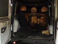 У Києві чоловіки підпалили машину знайомому