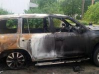 У Києві чоловік навмисно підпалив авто